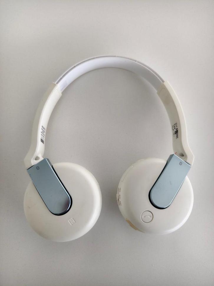 Sony DRBTN200 Bluetooth Headset (Black & White), TV, Hi-fi & Vidéo, Casques audio, Utilisé, Sony, Bluetooth, Enlèvement ou Envoi