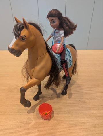 Spirit & Lucky Deluxe Feeding Set beschikbaar voor biedingen