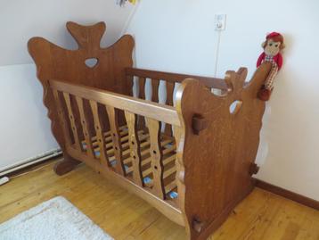 Baby ledikant, commode en kledingkast beschikbaar voor biedingen