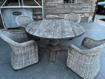 Tuinset - teaktafel + rotan stoelen beschikbaar voor biedingen