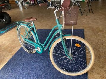 ELOPS Stadsfiets 520 laag frame Cedergroen Mandje + slot beschikbaar voor biedingen