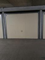 Jaarverhuur:Oostduinkerke:Afgesloten garagebox onder de dijk, Immo, Garages en Parkeerplaatsen, Provincie West-Vlaanderen