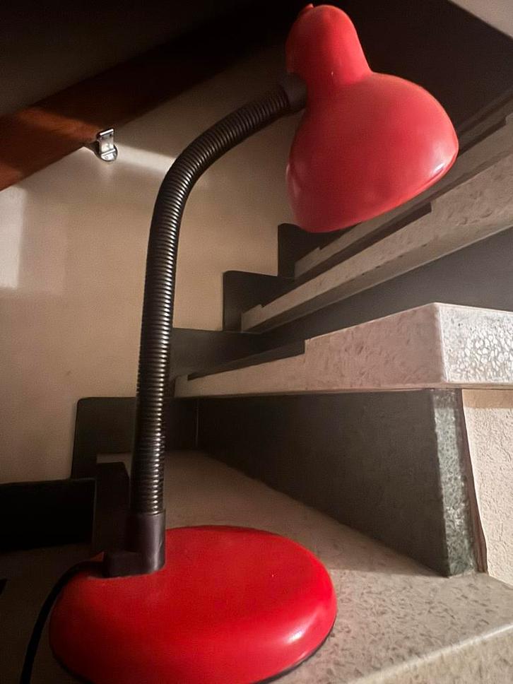 Vintage Hustadt Leuchten tafellamp – rood – jaren ’70 design, Huis en Inrichting, Lampen | Tafellampen, Zo goed als nieuw, Ophalen