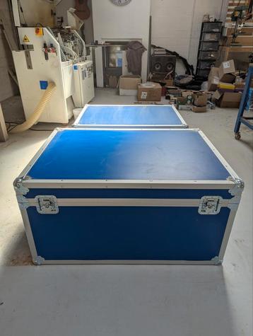 Flightcase blauw beschikbaar voor biedingen
