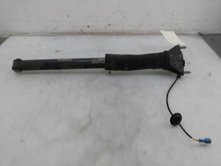 AMORTISSEUR ARRIÈRE DROIT A-Klasse AMG (177.0), Autos : Pièces & Accessoires, Suspension & Châssis, Mercedes-Benz, Utilisé