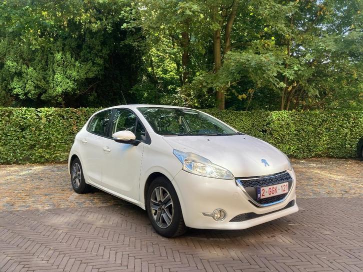Peugeot 208 | 1.2 benzine | 2012, Auto's, Peugeot, Particulier, Airconditioning, Bluetooth, Boordcomputer, Centrale vergrendeling