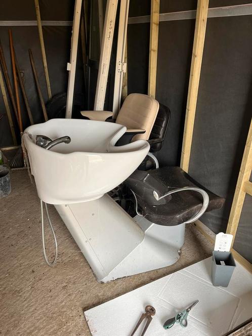 Maletti kapperstoel + wasbak, Antiek en Kunst, Antiek | Meubels | Stoelen en Sofa's, Ophalen
