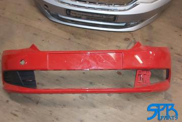 Voorbumper SKODA FABIA III 6V 2015-2018 LF3K 6V0807221 VOOR beschikbaar voor biedingen