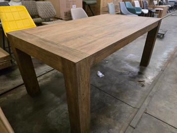 Eettafel 180x95x76H in teakhout beschikbaar voor biedingen