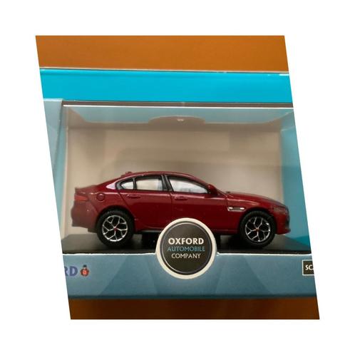 Jaguar XE Italian Red miniature, Hobby & Loisirs créatifs, Voitures miniatures | Échelles Autre, Neuf, Voiture, Enlèvement ou Envoi
