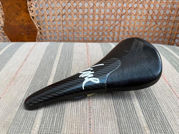 Tune Carbon Fietszadel Mountainbike Gravelbike Enduro Road, Fietsen en Brommers, Fietsaccessoires | Overige Fietsaccessoires, Zo goed als nieuw