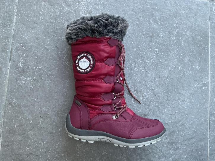BOTTES DE NEIGE - Taille 38 pour femmes - Très bon état, Vêtements | Femmes, Chaussures, Comme neuf, Bottes de neige, Autres couleurs