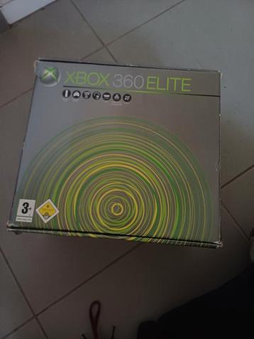 Xbox 360 elite + 3 controllers, Enlèvement, Comme neuf