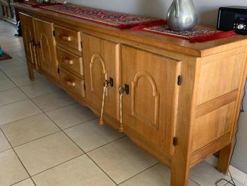 Dressoir beschikbaar voor biedingen