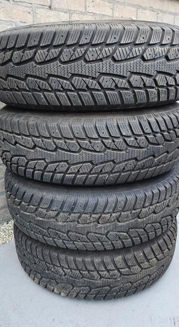 215/70R16 Winterbanden set  beschikbaar voor biedingen