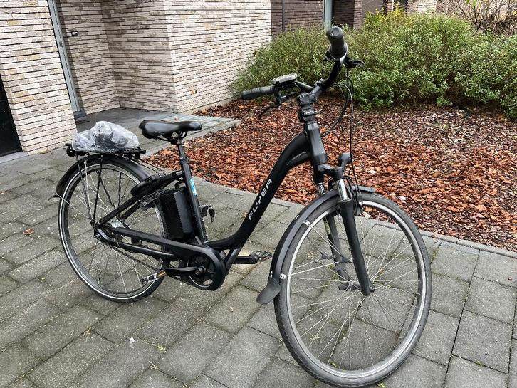 Elektrische damesfiets flyer, Fietsen en Brommers, Elektrische fietsen, Gebruikt, Overige merken, 50 km per accu of meer, Ophalen