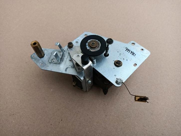 Draaitafel Motor/ Mechaniek Rowe-AMi MM1 (1967) jukebox, Collections, Machines | Jukebox, Ami, Envoi