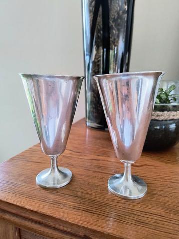2 mooie Wiskemann bekers beschikbaar voor biedingen