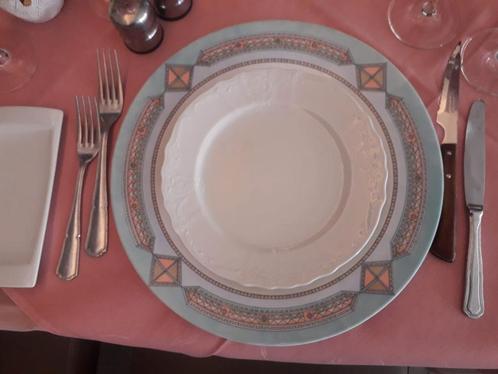 Borden en linnen, Antiek en Kunst, Antiek | Servies compleet, Ophalen