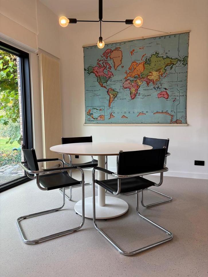 4 zwarte lederen stoelen desgin Marcel Breuer, Huis en Inrichting, Stoelen, Zo goed als nieuw, Vier, Leer, Metaal, Zwart, Ophalen