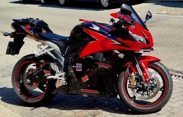 Cbr 600rr abs beschikbaar voor biedingen