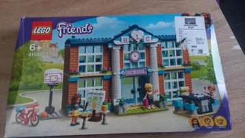 Lego Friends Heartlake City School 41682 beschikbaar voor biedingen