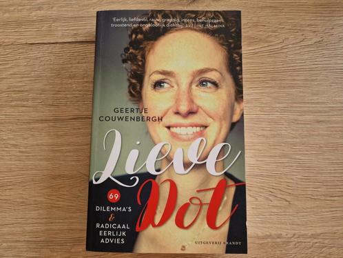 Geertje Couwenbergh - Lieve Dot, Boeken, Essays, Columns en Interviews, Zo goed als nieuw, Ophalen of Verzenden