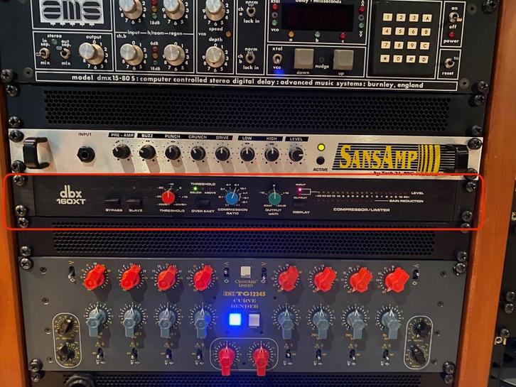 dbx 160XT (110V) compressor, Muziek en Instrumenten, Effecten, Gebruikt, Compressor, Ophalen