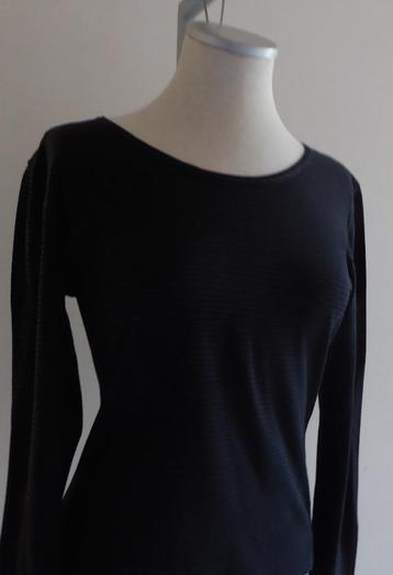 Belle chemise noire à manches longues pour femmes/ Medium