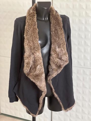 Gilet Hollister noir avec fourrure pour femme : Taille M beschikbaar voor biedingen