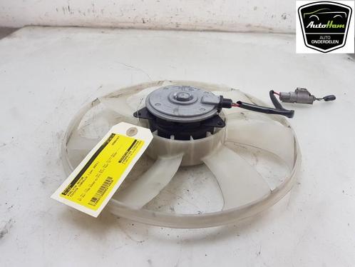 KOELVENTILATORMOTOR Corolla Touring Sport (E21 / EH1), Auto-onderdelen, Airco en Verwarming, Toyota, Gebruikt