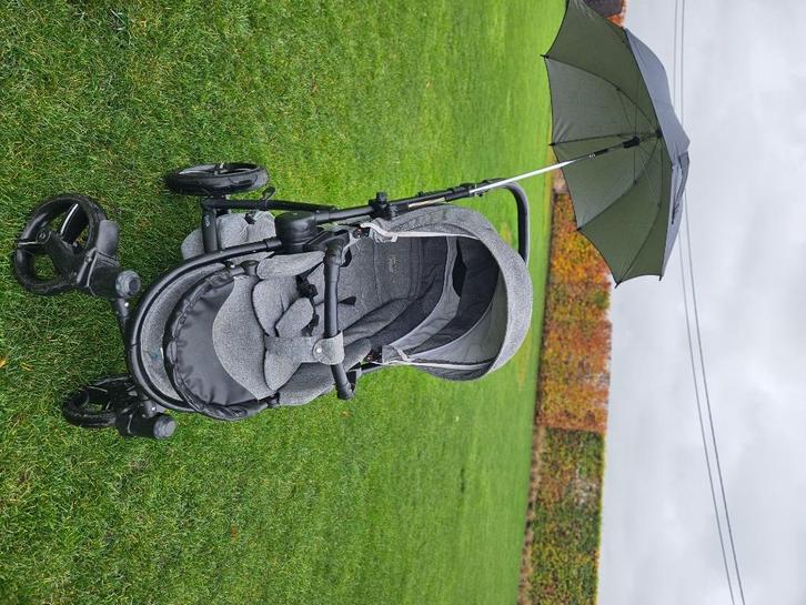 FIRST Atlanta kinderwagen, Kinderen en Baby's, Kinderwagens en Combinaties, Gebruikt, Kinderwagen, Overige merken, Luchtbanden