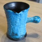 Unieke keramiek beker uit Annecy als nieuw !, Blauw, Aardewerk of Porselein, Ophalen of Verzenden, Zo goed als nieuw