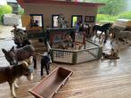 Schleich GROOT lot boerderij dieren, mensen, jeep en hok, Collections, Collections Animaux, Utilisé, Statue ou Figurine, Animal de ferme