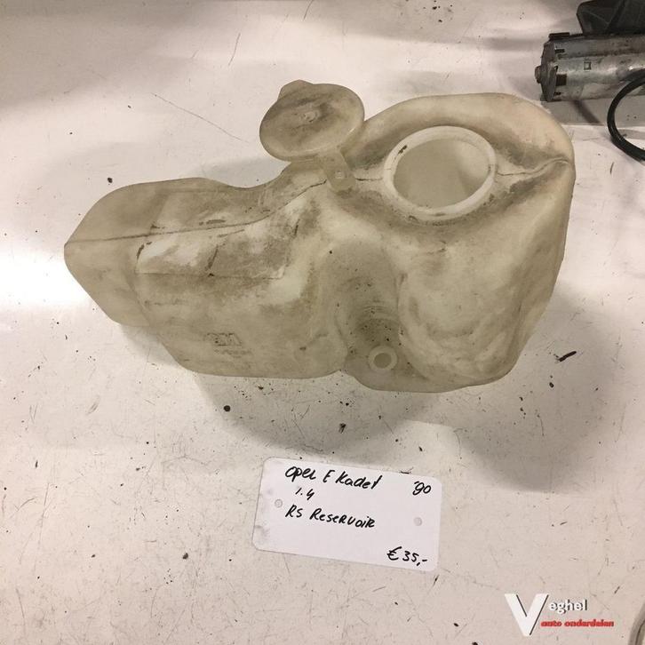 Opel E Kadet 1.4 1990 Ruitensproeierreservoir, Auto-onderdelen, Ruiten en Toebehoren, Gebruikt, Ophalen of Verzenden