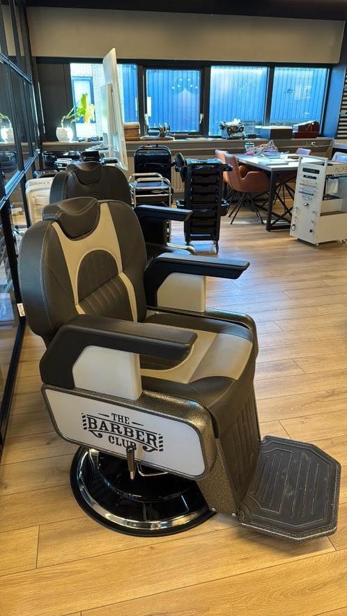 Barberchair barber club herenstoel kapper kapsalon knipstoel, Huis en Inrichting, Woonaccessoires | Overige, Nieuw, Ophalen of Verzenden