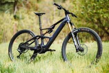 Cherche VTTAE/EMTB tout suspendu beschikbaar voor biedingen