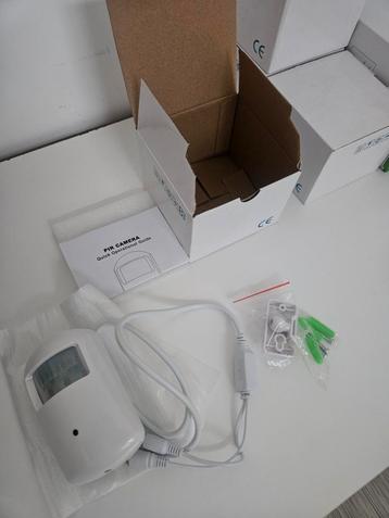 Videocamera in kleur beschikbaar voor biedingen