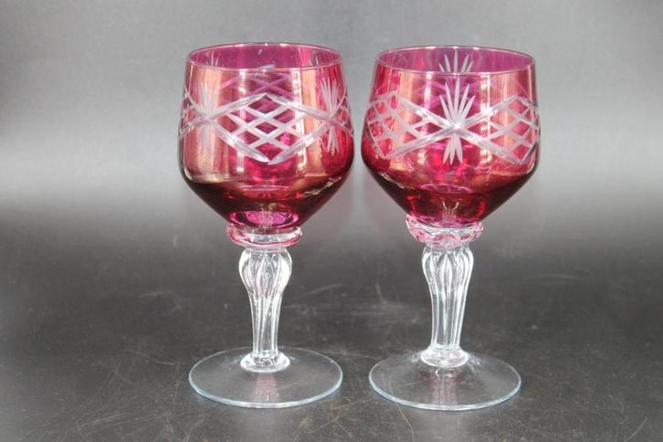 Twee geslepen kristallen glazen, Antiek en Kunst, Antiek | Glaswerk en Kristal, Ophalen of Verzenden