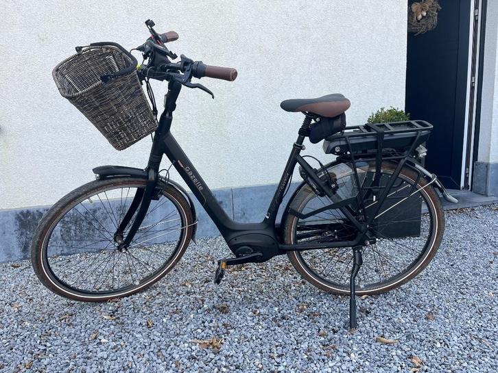 Vélo électrique dame GAZELLE C8 HMB, Sports & Fitness, Cyclisme, Comme neuf, Autres types, Enlèvement