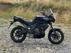 KAWAZAKI VERSYS 650 VOLLEDIG ZWART, Motoren, 2 cilinders, Particulier, Meer dan 35 kW, 650 cc