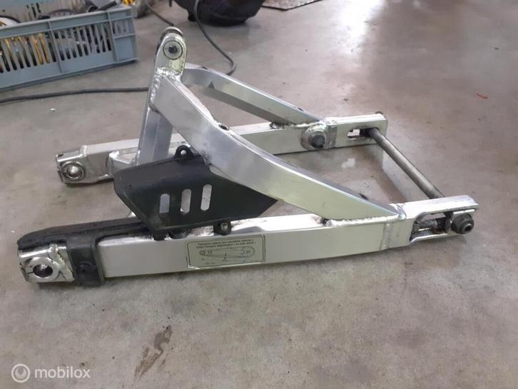 Aluminium achterbrug achtervork Superlight Supersport SS ie, Motoren, Onderdelen | Ducati, Gebruikt, Ophalen of Verzenden