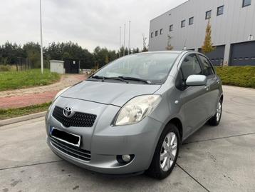 Toyota yaris 1.0 essence 2009 113.000km 5 portes airco beschikbaar voor biedingen