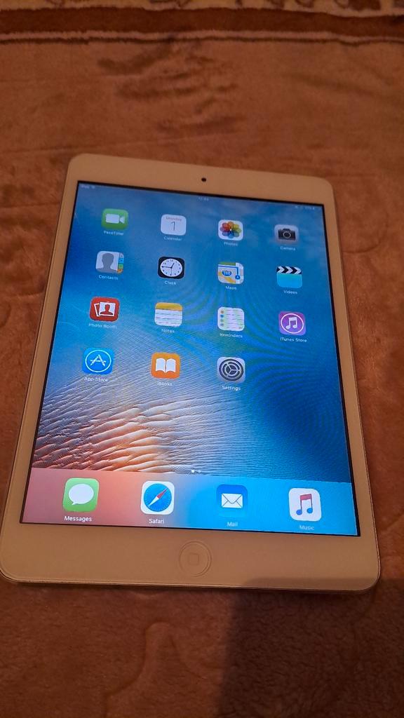 iPad in uitstekende staat – houdt lang batterij vast!, Computers en Software, Apple iPads, Zo goed als nieuw, Wi-Fi, Ophalen