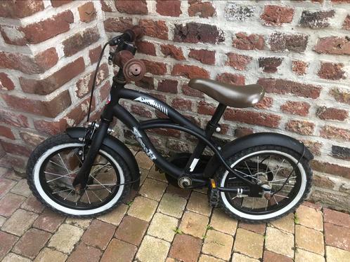 Yipeeh black cruiser kinderfiets 12inch, Fietsen en Brommers, Fietsen | Kinderfietsjes, Gebruikt, Zijwieltjes, Ophalen