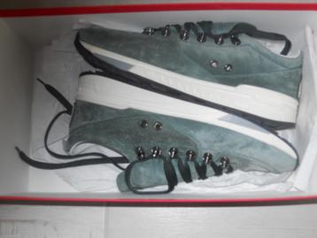 Sportschoenen beschikbaar voor biedingen