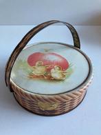Oude blikken doos met paasversiering ( ronde trommel met, Antiek en Kunst, Ophalen of Verzenden