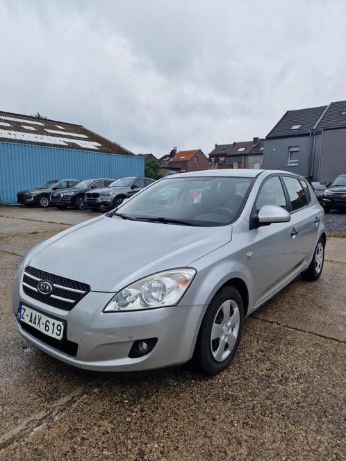 Kia Ceed 1.4i EX // Marchand, Auto's, Kia, Bedrijf, Te koop, (Pro) Cee d, ABS, Airbags, Airconditioning, Alarm, Boordcomputer