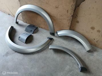 Wielrand Spatbord Verbreder Rand Land Rover Discovery 4 LR4 beschikbaar voor biedingen