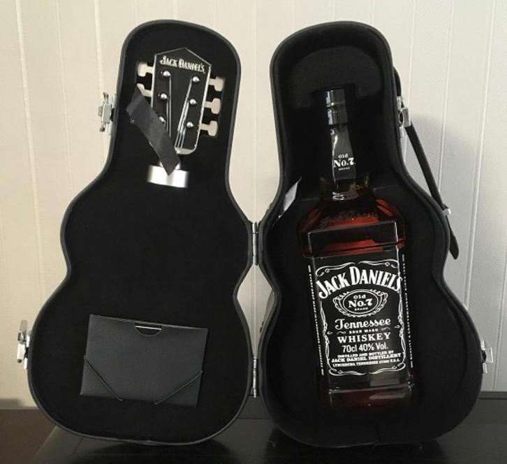Jack Daniels : Gitaarkoffer + Fles, Verzamelen, Merken en Reclamevoorwerpen, Nieuw, Ophalen
